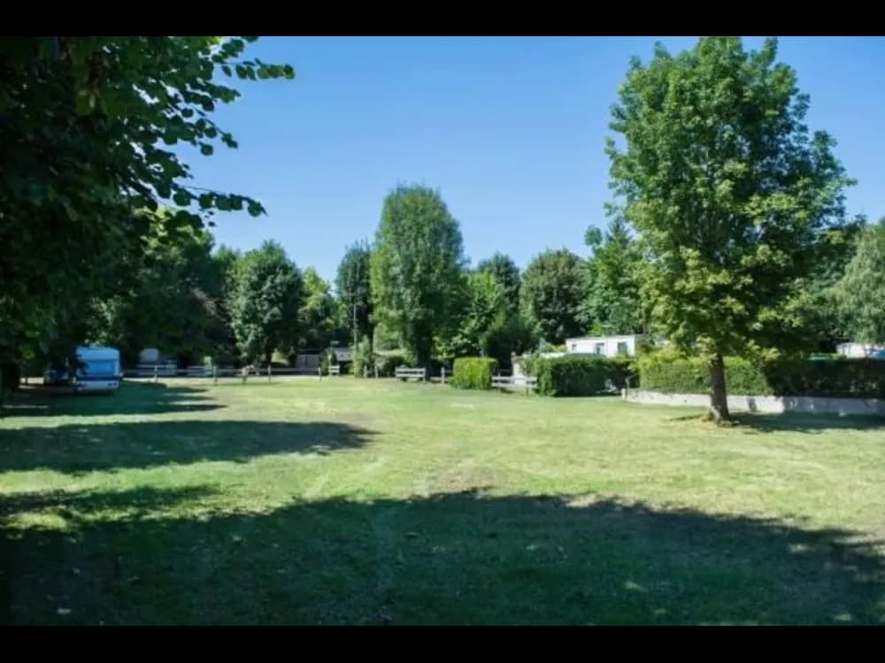 Parc résidentiel en bord de seine proche de Achères